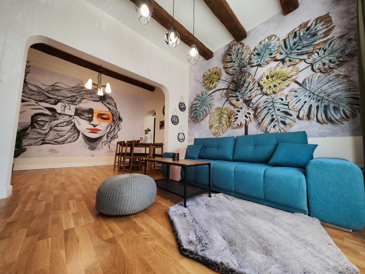 Apart Sofia Lion Bridge 2Bdr Self Check In Appartement Buitenkant foto