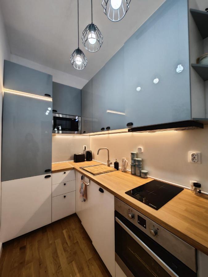 Apart Sofia Lion Bridge 2Bdr Self Check In Appartement Buitenkant foto