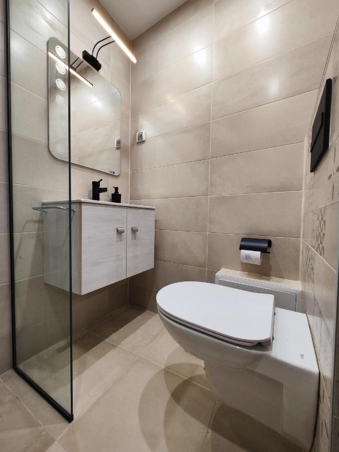 Apart Sofia Lion Bridge 2Bdr Self Check In Appartement Buitenkant foto